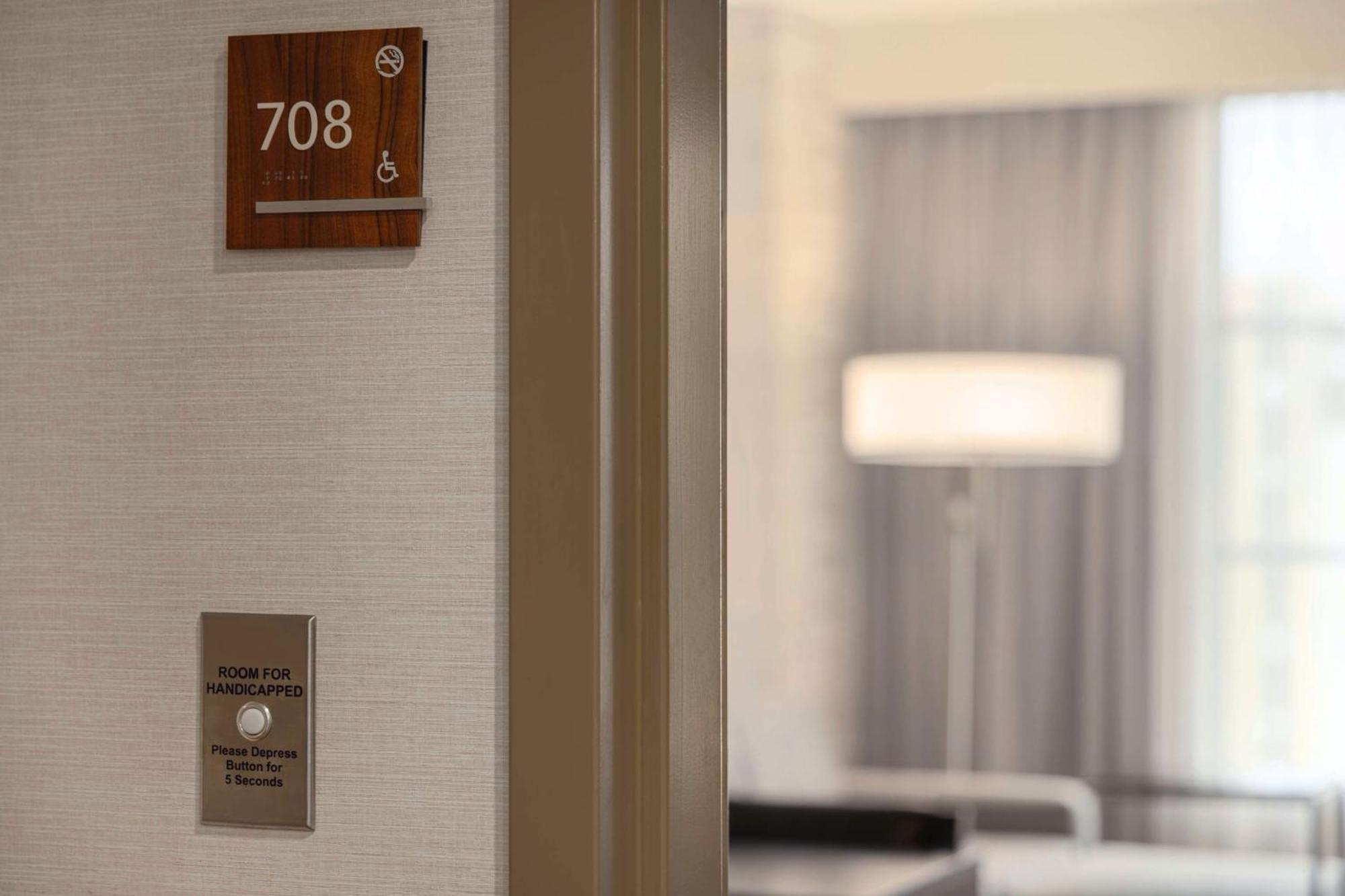 Embassy Suites Chattanooga Hamilton Place Buitenkant foto
