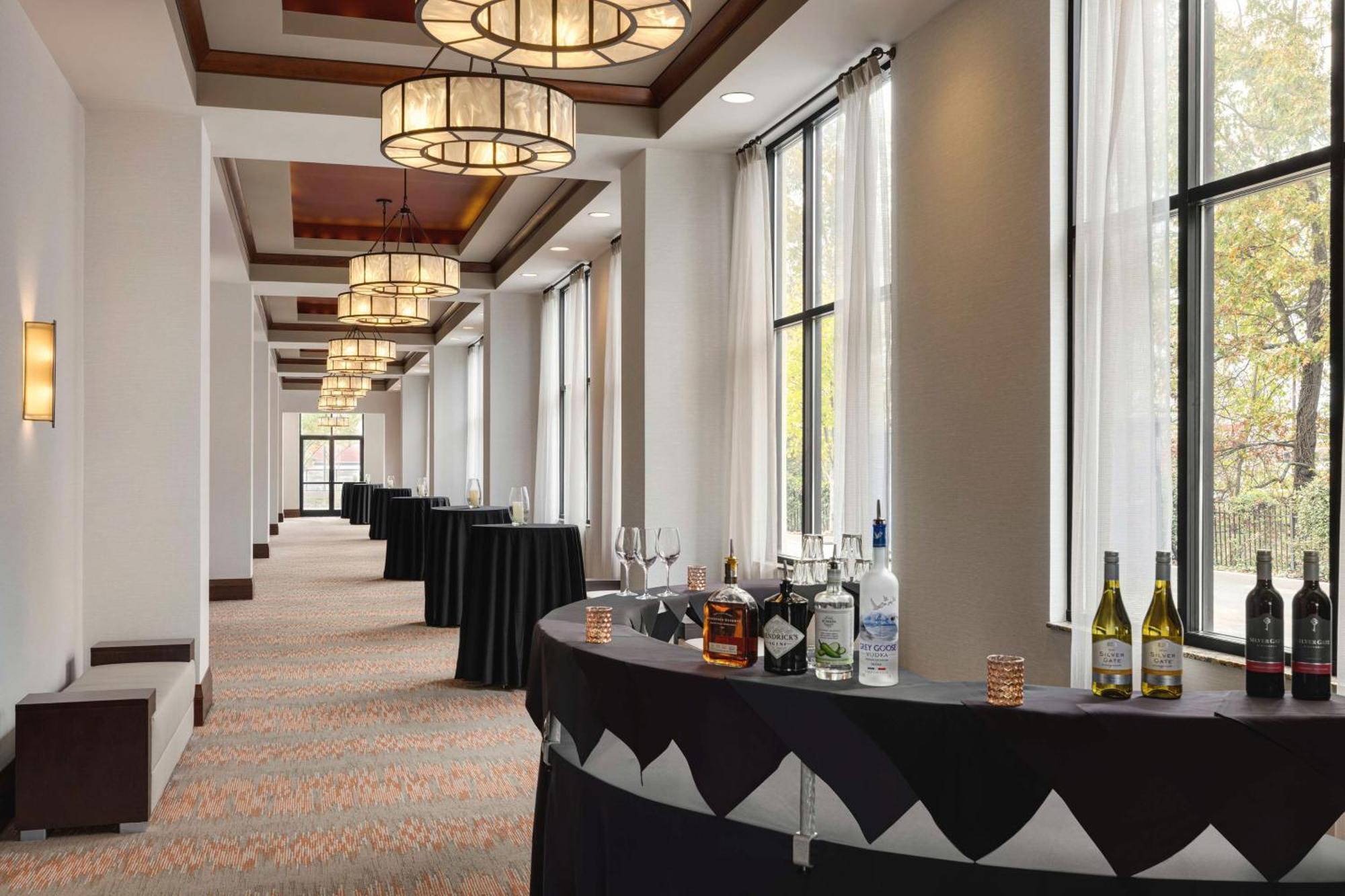 Embassy Suites Chattanooga Hamilton Place Buitenkant foto