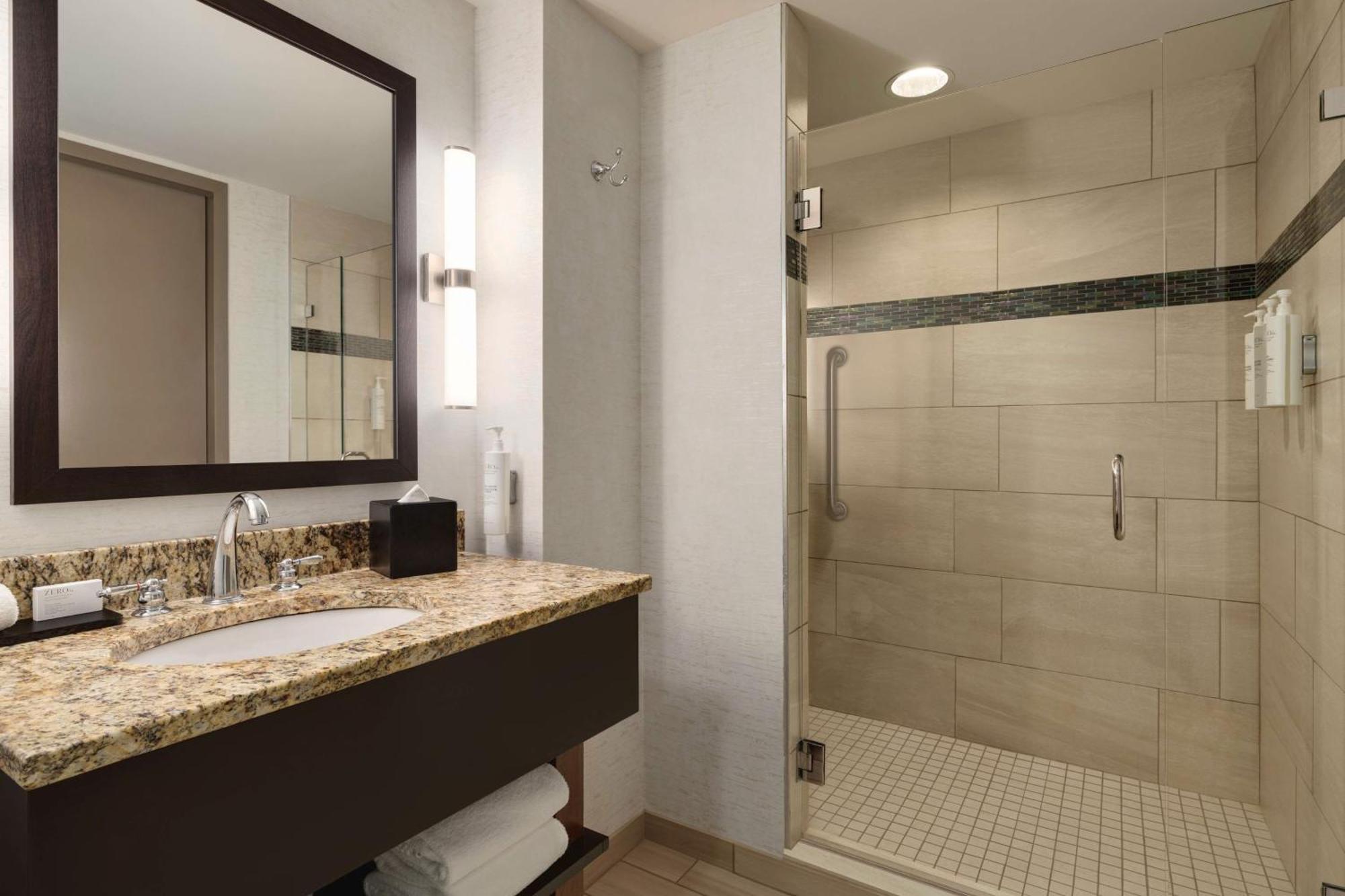 Embassy Suites Chattanooga Hamilton Place Buitenkant foto
